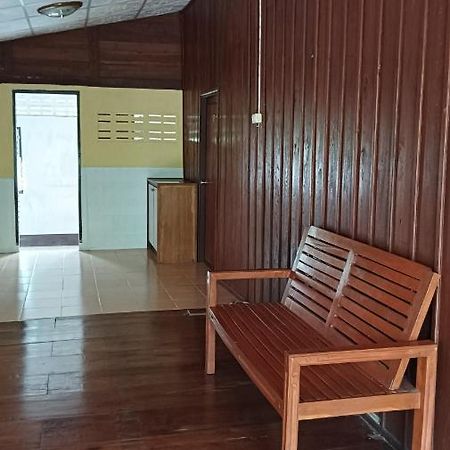Chanmuang Guesthouse Мэхонгсон Экстерьер фото