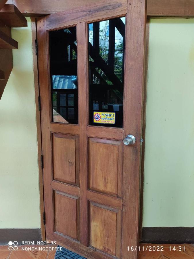 Chanmuang Guesthouse Мэхонгсон Экстерьер фото