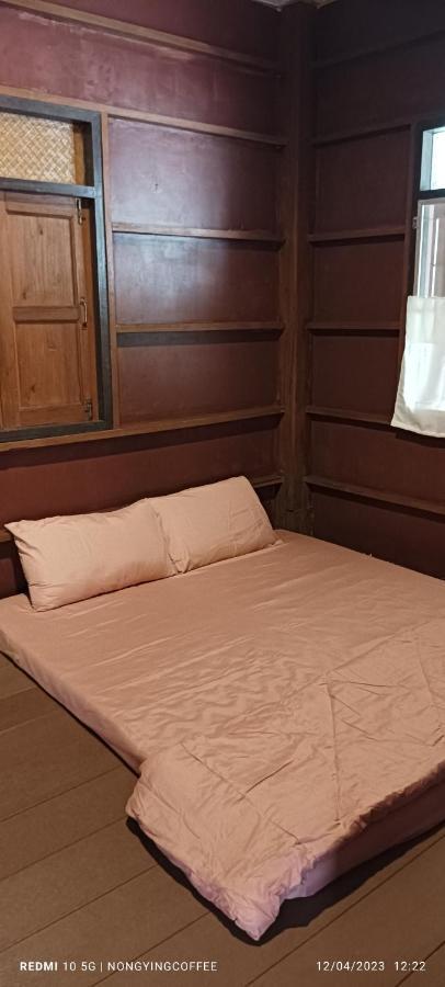 Chanmuang Guesthouse Мэхонгсон Экстерьер фото