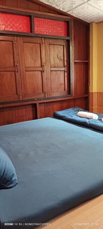 Chanmuang Guesthouse Мэхонгсон Экстерьер фото