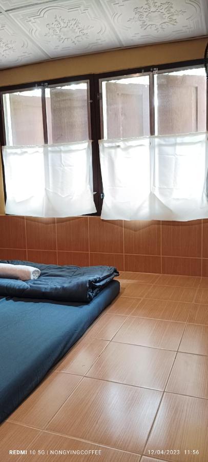 Chanmuang Guesthouse Мэхонгсон Экстерьер фото