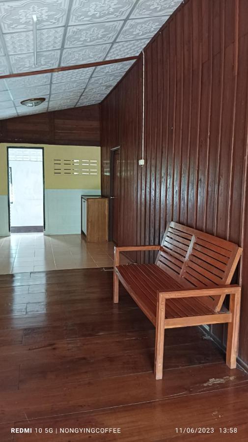 Chanmuang Guesthouse Мэхонгсон Экстерьер фото