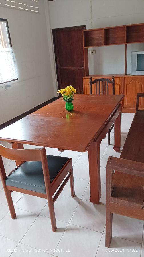 Chanmuang Guesthouse Мэхонгсон Экстерьер фото